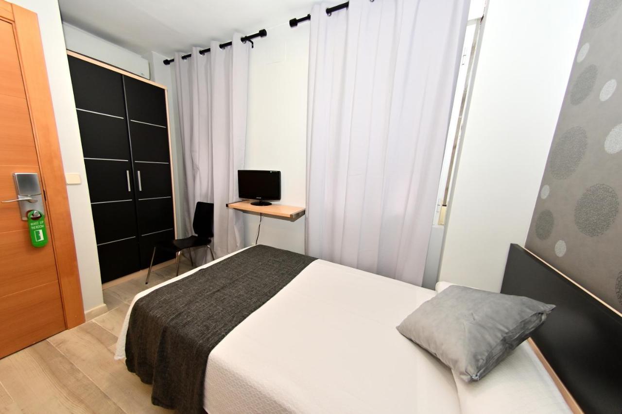 Single Room with Private Bathroom,1156866927:JPEG